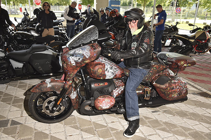 Stefan Marquard. Ingolstadt Village Event „BMW Motorrad x Stefan Marquard - Surf & Turf BBQ“ im Ingolstadt Village am 07.08.2025 (©Foto: BrauerPhotos / Goran Nitschke) 